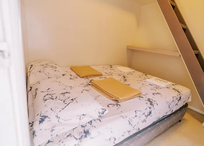 Serenity Busay Room 1