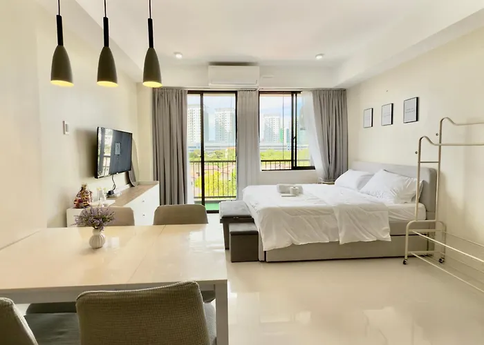 Suite Escape Mactan , Condo With Balcony Near Mactan Newtown And Mactan Airport