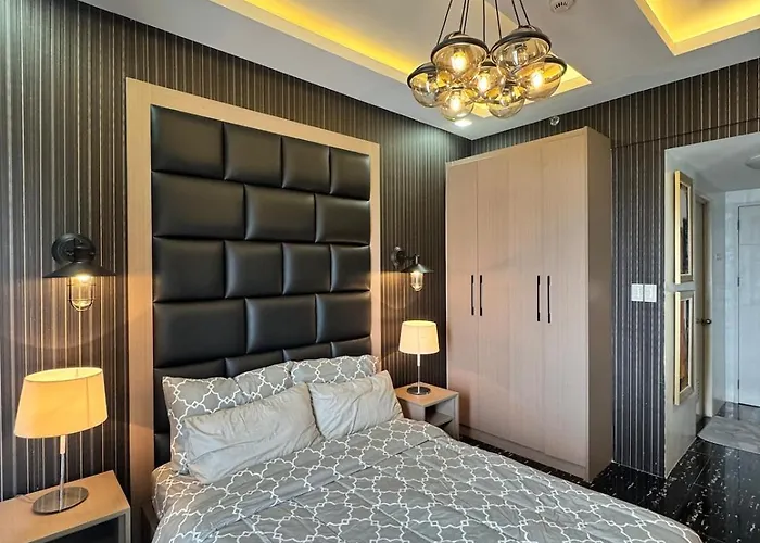 Ec City Haven Modern Cozy Studio Near Malls And Transport Terminals With Wifi Netflix Balcony