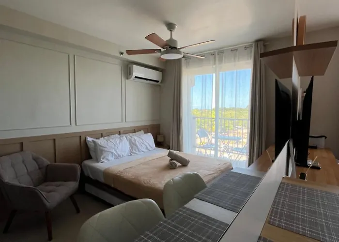 Ar'S Staycation