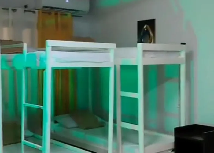 Pacifico'S Hostel