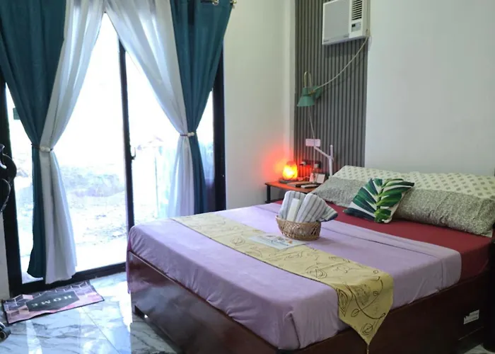 Budget Ac Room Near In Basdako White Beach Moalboal - Homestay In Moalboal
