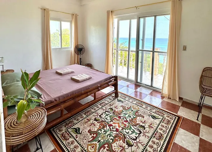 Balay Paraiso Beachhouse And Cottages