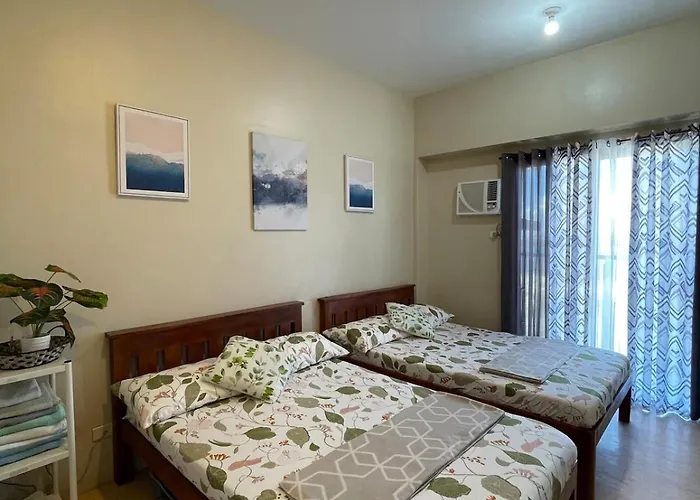 La Maria Rentals - Cozy 2 Double Beds With Balcony, Walk To Sm Mall Cebu