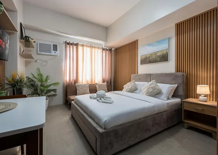 J&G Homestay Near Cebu It Park - Gym, Pool, Sauna