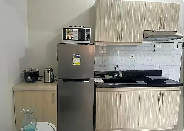 1 Beedroom Condo Unit With Wifi And Pool Access