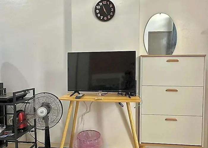 D'Hub Ac Suites