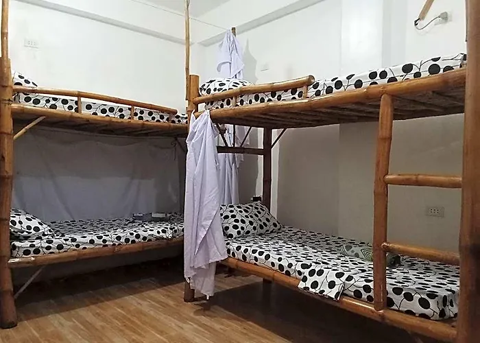 Georgia'S Neverland Hostel