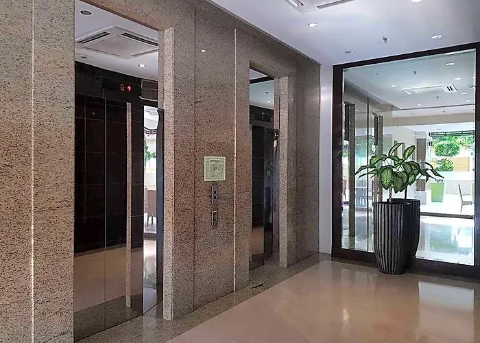 Comfysuites 2Br At Padgett Place Near Ayala Mall