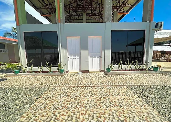 Triponia'S Seaside Homestay - Agatha