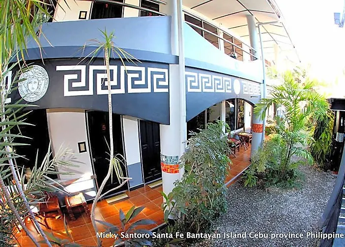 Micky Santoro Hotel And Restaurant