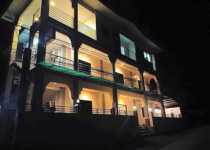 Junie Pension House