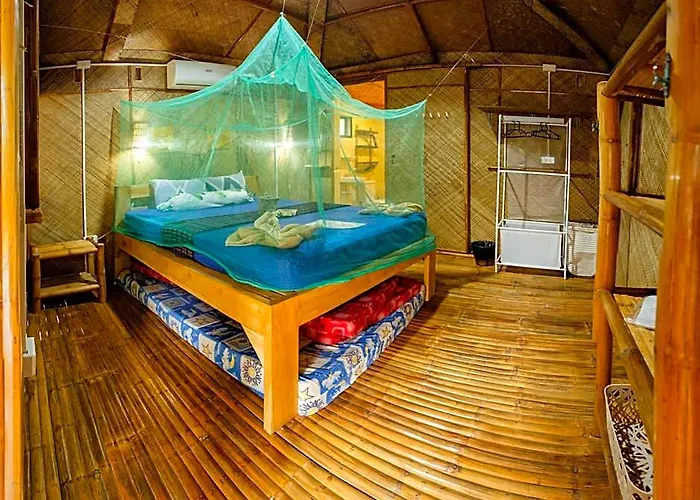 Camotes-Hidden-Huts
