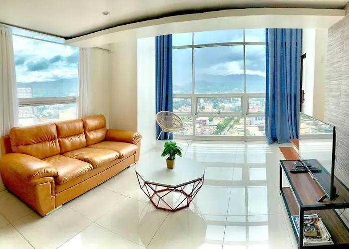 Cozy And Spacious 2 Bedroom Unit