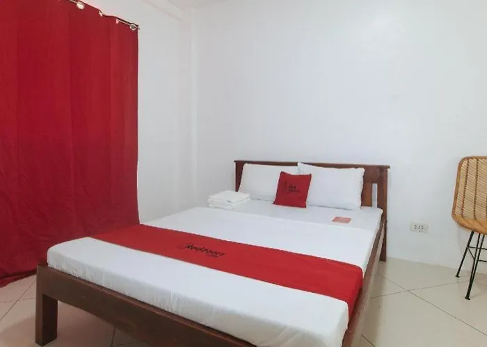 Reddoorz @ Fat J Apartelle Mactan
