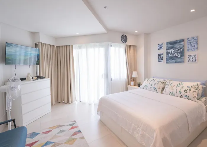 Deluxe Studio-Condo at Tambuli Seaside Living