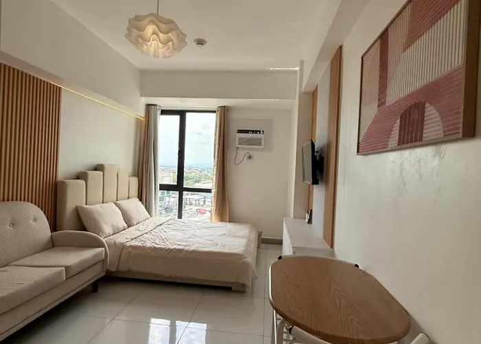 Hlapuz Suites At Arc Towers - Unit 726