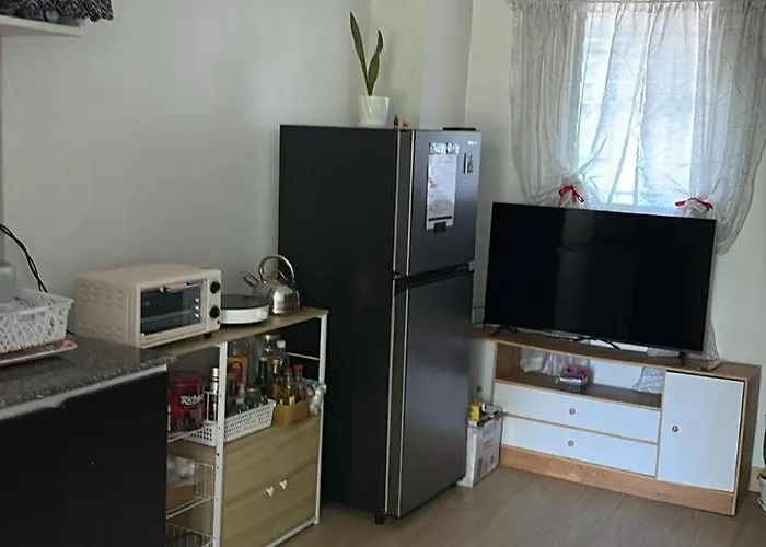 Cj'S Travellers Room