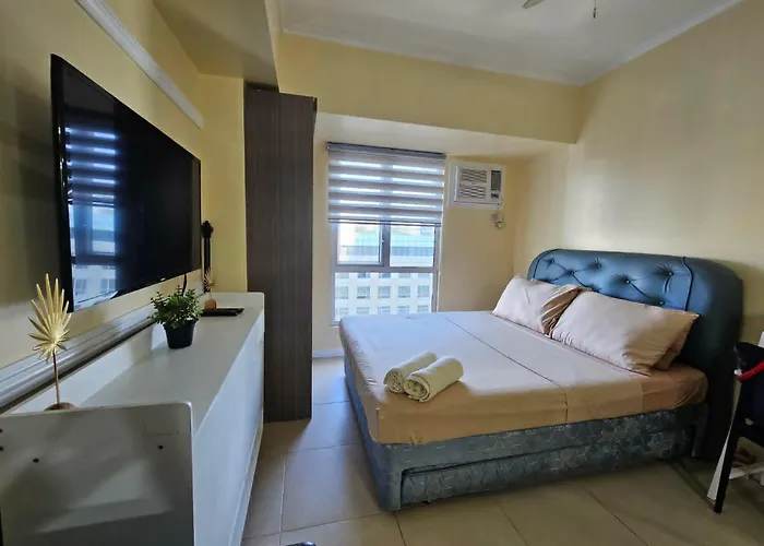 D' Clark'S Haven In Cebu It Park, T2-21