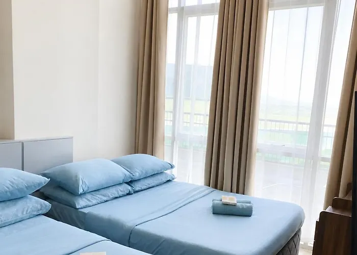 8Newtown Boulevard 1Br Poolside Stay Near Beach & Airport