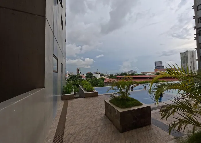 5 Spacious Studio'S With Pool Near Sm & Ayala
