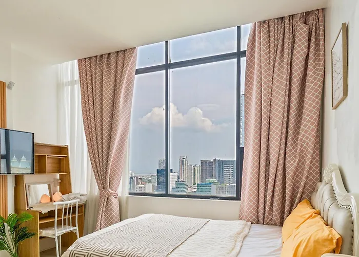 Avenir 22F City Skyline View