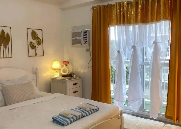 Rj Cozy Stays With Pool, Gym And Free Wifi Just 5 Mins Near Airport