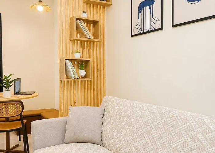 2Br Condo Fully-Furnished For 4-6 Pax By Casa Nueve Doce At Urban Deca Homes Banilad, Mandaue