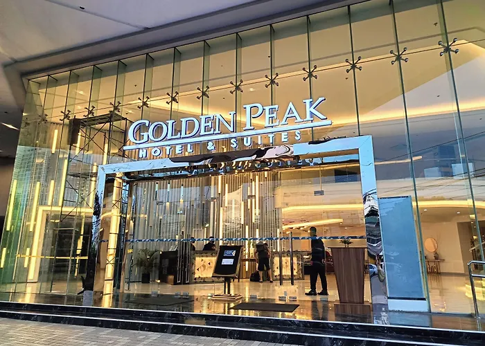 Golden Peak Hotel & Suites
