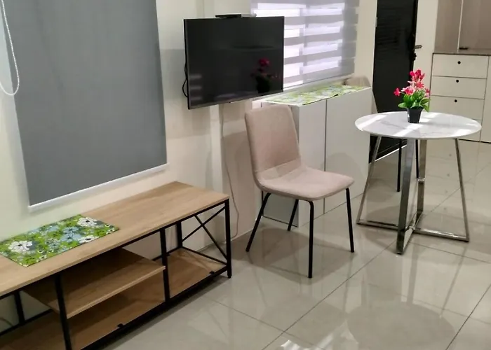 Balabagon, Studio Room