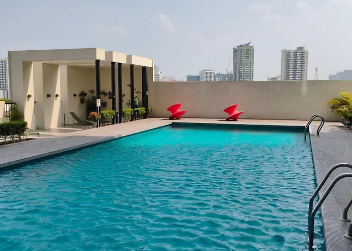 Modern Studio Near It Park With Pool & Fast Wifi - The Median