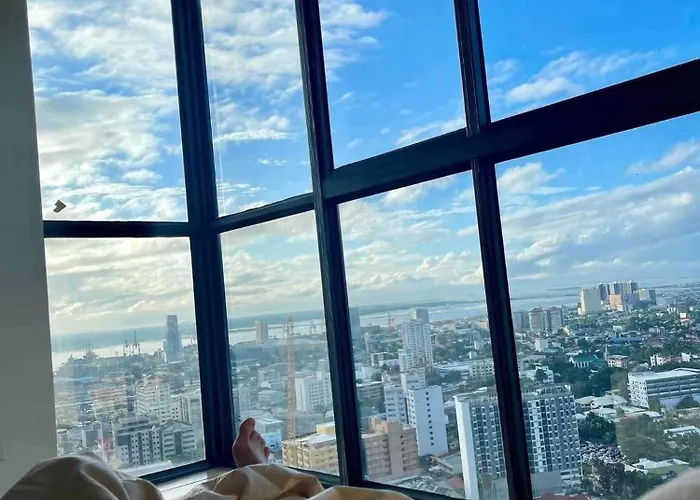 Grand Residences 2Br And 2 Baths In The Heart Of Cebu City