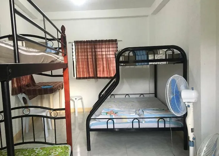 Moalboal Backpackers