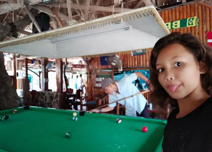 Hr Hotel Bar And Restaurant